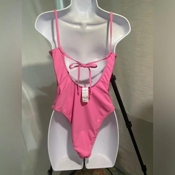 NWOT Cupshe light pink one piece bathing suit size M - Picture 3 of 4